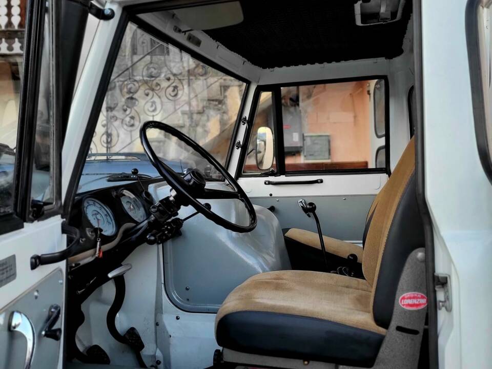 Image 5/9 de Mercedes-Benz Unimog 406 (1972)