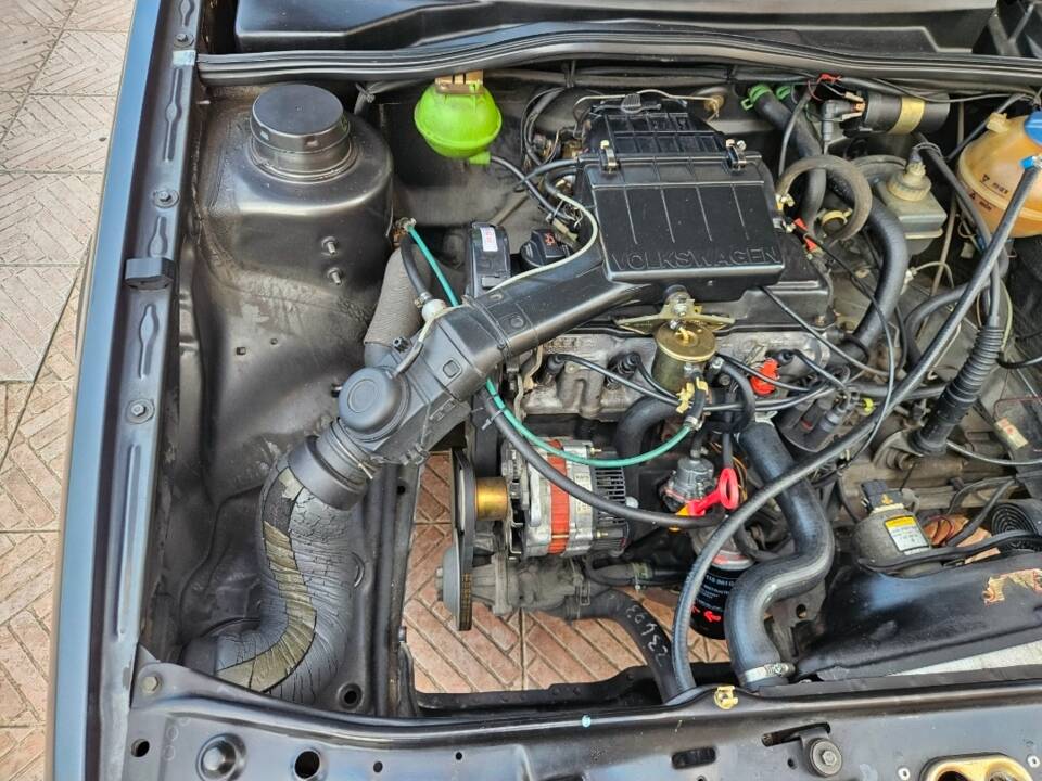 Bild 50/91 von Volkswagen Golf II 1.6 (1990)
