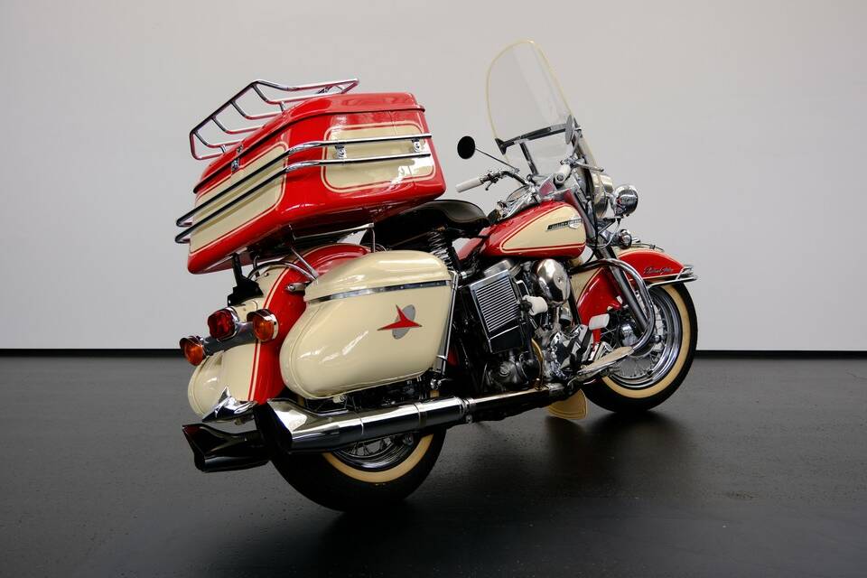 Image 64/75 of Harley-Davidson FL Panhead (1965)