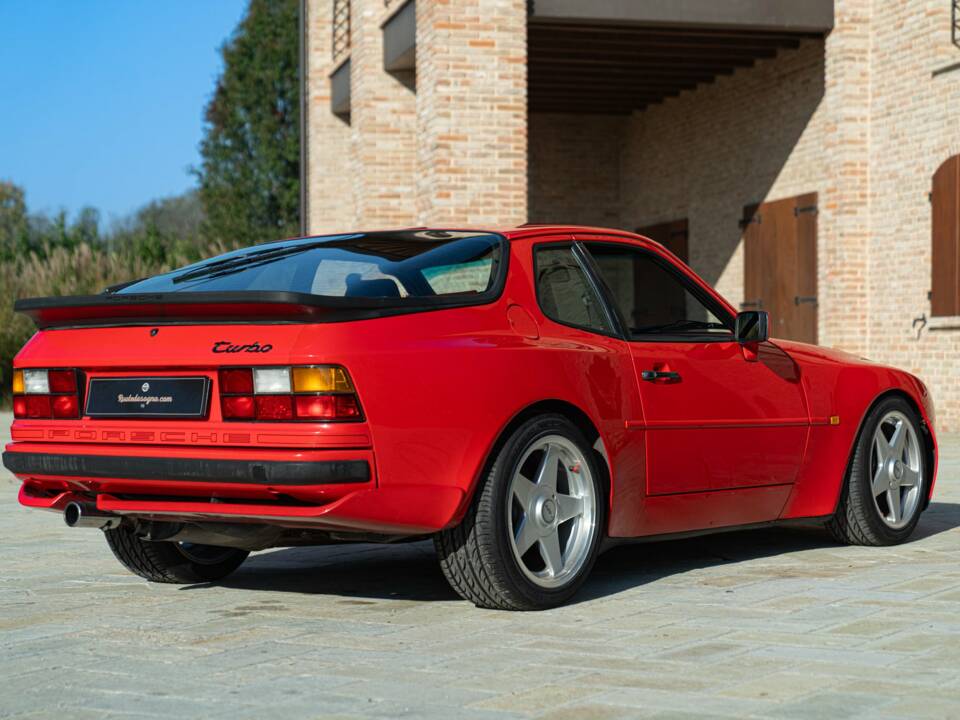 Image 14/50 de Porsche 944 Turbo S (1988)