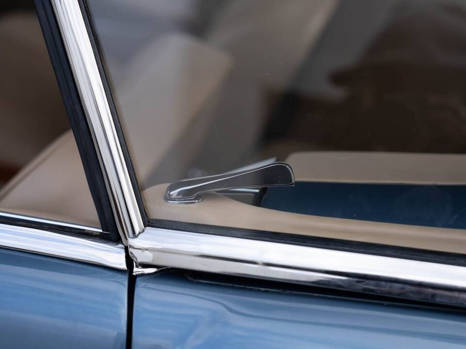 Immagine 22/93 di Mercedes-Benz 230 SL (1965)