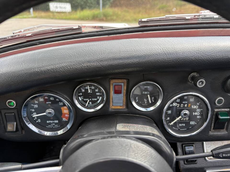 Image 7/21 of MG Midget GAN5 (1974)