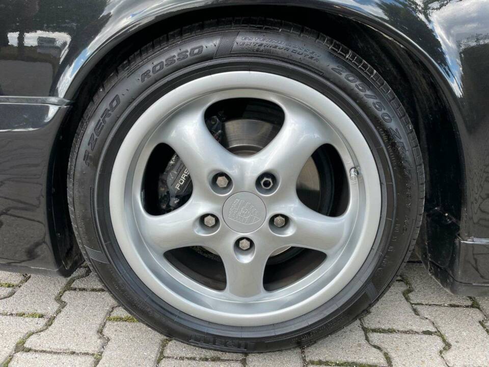 Bild 8/20 von Porsche 911 Carrera 4 (1990)