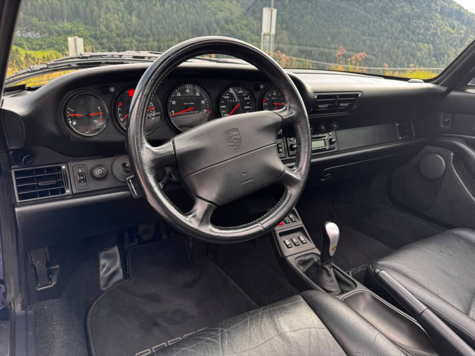 Immagine 2/6 di Porsche 911 Carrera (1995)