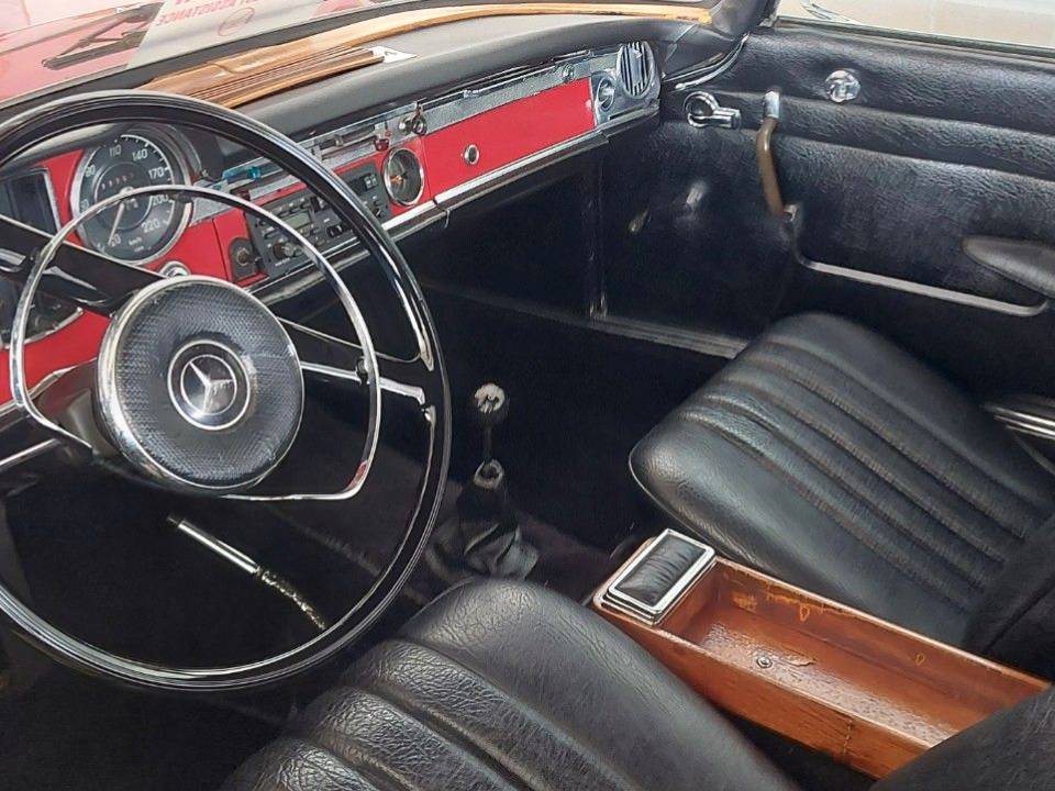 Image 5/7 of Mercedes-Benz 230 SL (1964)