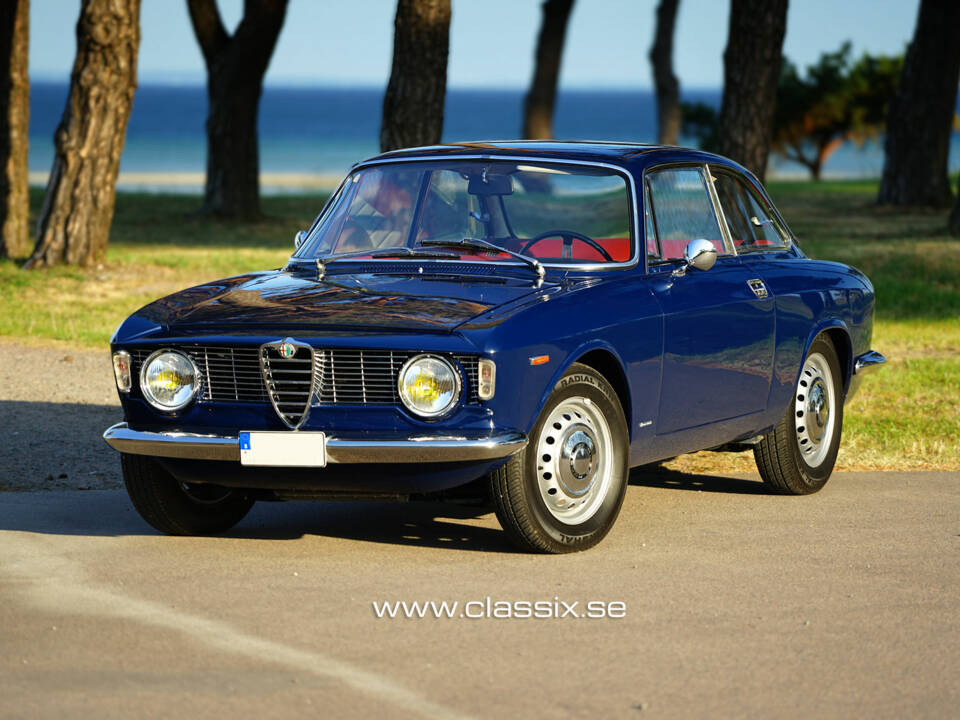 Afbeelding 13/26 van Alfa Romeo Giulia 1600 Sprint GT (1966)