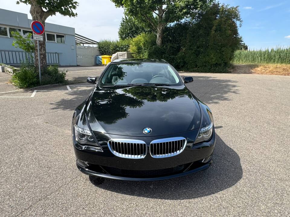 Bild 9/99 von BMW 650i (2007)