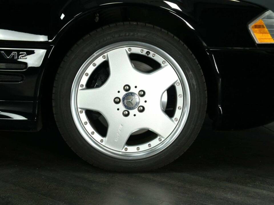 Immagine 30/30 di Mercedes-Benz SL 600 (2001)