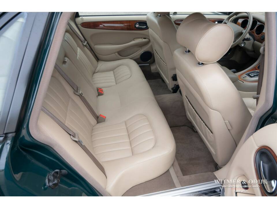 Bild 28/32 von Jaguar XJ 8 Executive (1998)