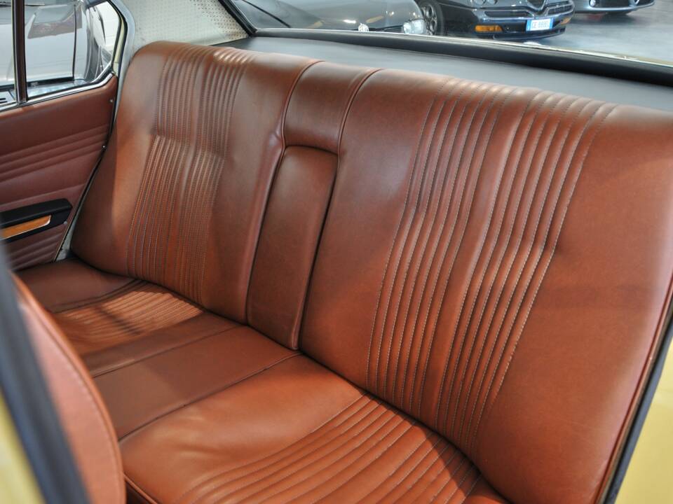 Image 21/31 of Alfa Romeo Alfetta 1.8 (1975)