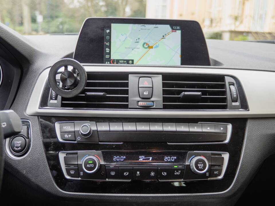 Bild 15/23 von BMW 118i (2018)