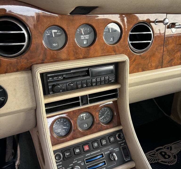 Bild 7/8 von Bentley Brooklands (1993)