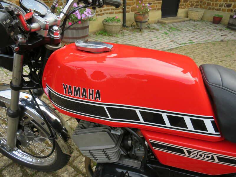 Image 15/40 of Yamaha RD 200 (1978)