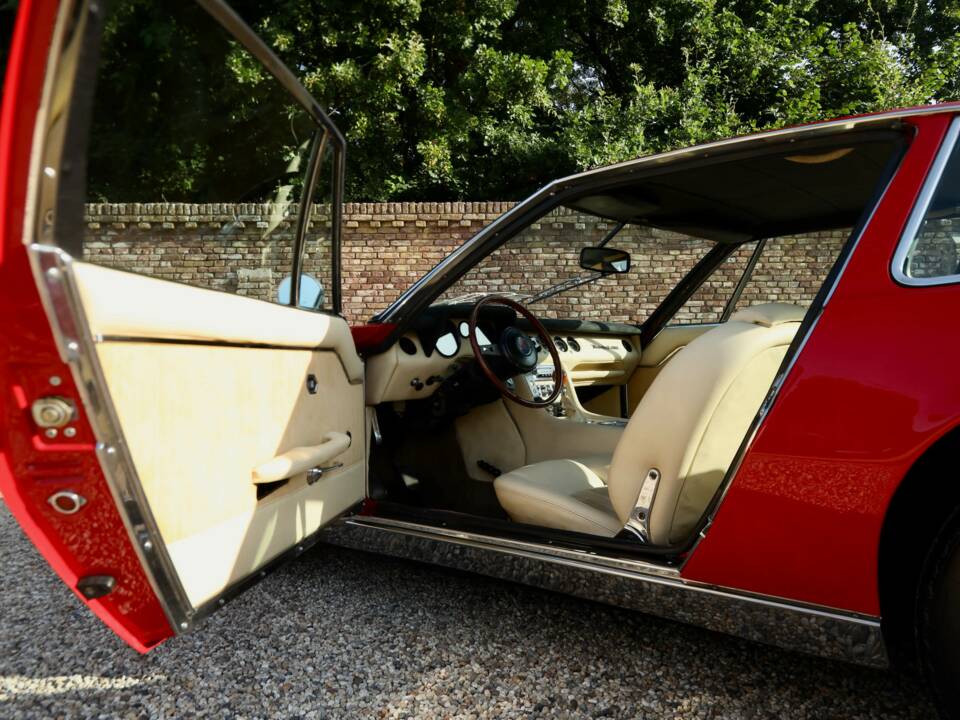 Image 43/50 de Maserati Indy 4700 (1971)