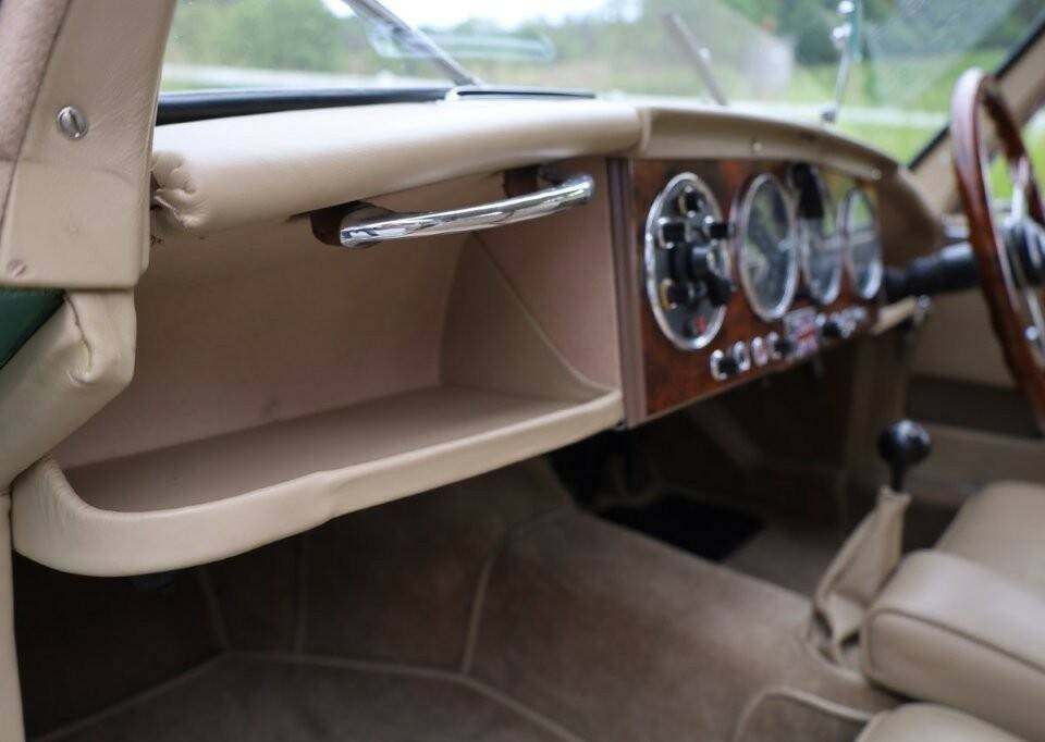 Bild 20/36 von Aston Martin DB 2&#x2F;4 Mk I (1954)