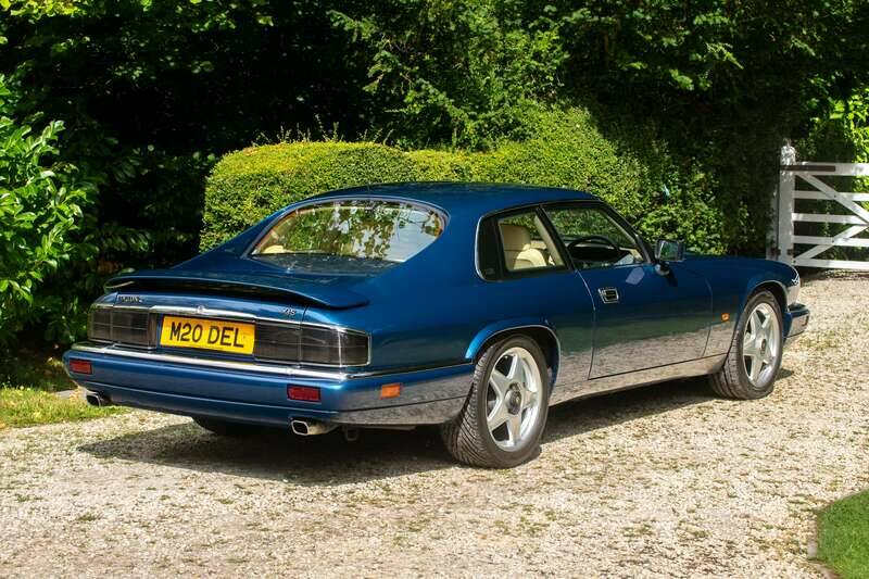 Image 12/50 of Jaguar XJS 4.0 Celebration (1994)