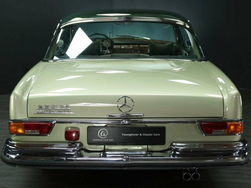 Image 5/30 of Mercedes-Benz 280 SE (1970)