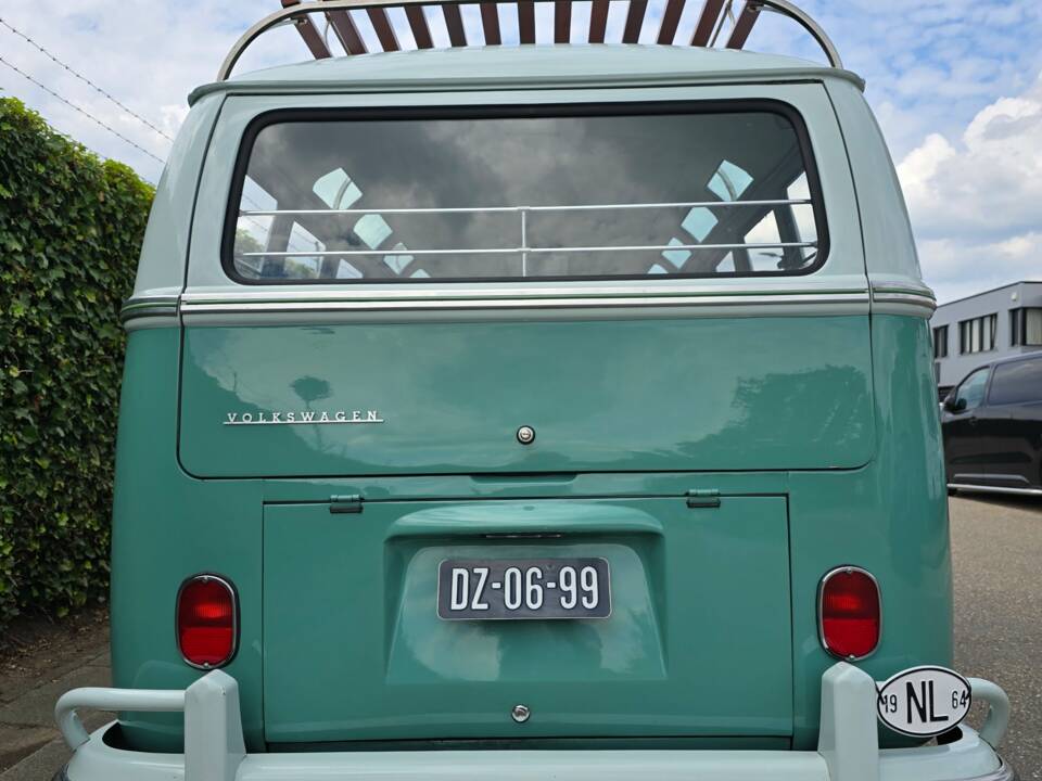 Image 6/24 of Volkswagen T1 Samba (1964)