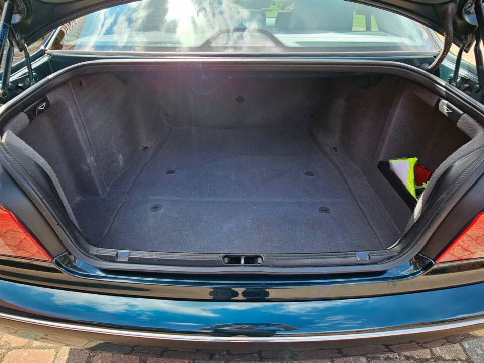 Image 9/18 of BMW 523i (1996)
