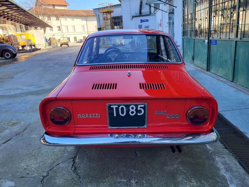 Image 11/36 of Moretti 500 coupé (1966)