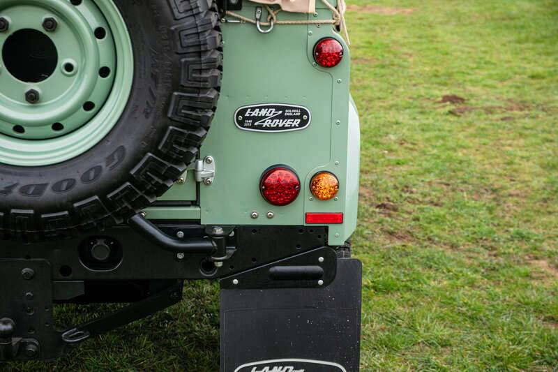 Image 38/39 of Land Rover Defender 90 TD4 (2008)