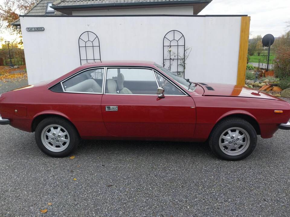 Imagen 7/8 de Lancia Beta Coupe 1600 (1977)