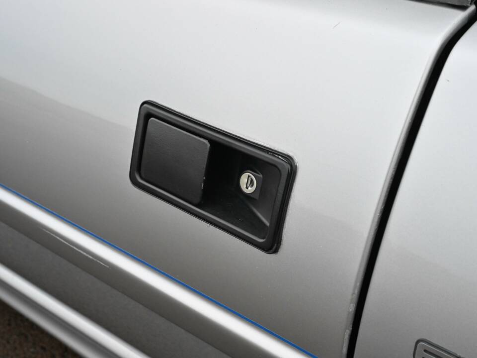 Image 26/50 of Lotus Esprit SE (1990)