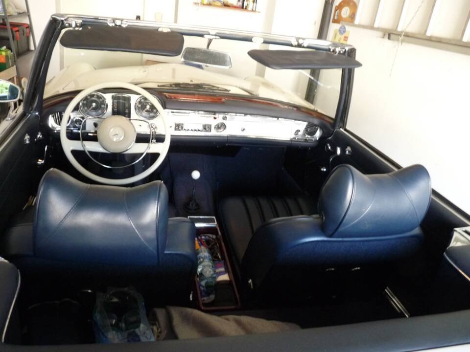 Bild 3/4 von Mercedes-Benz 230 SL (1964)