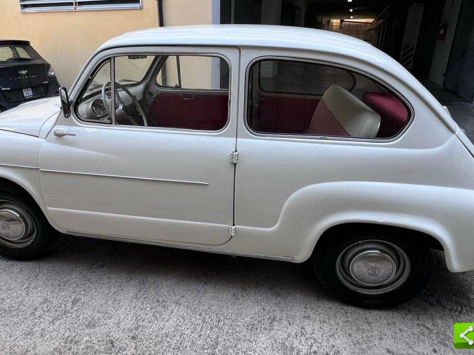 Image 4/10 of FIAT 600 D (1963)