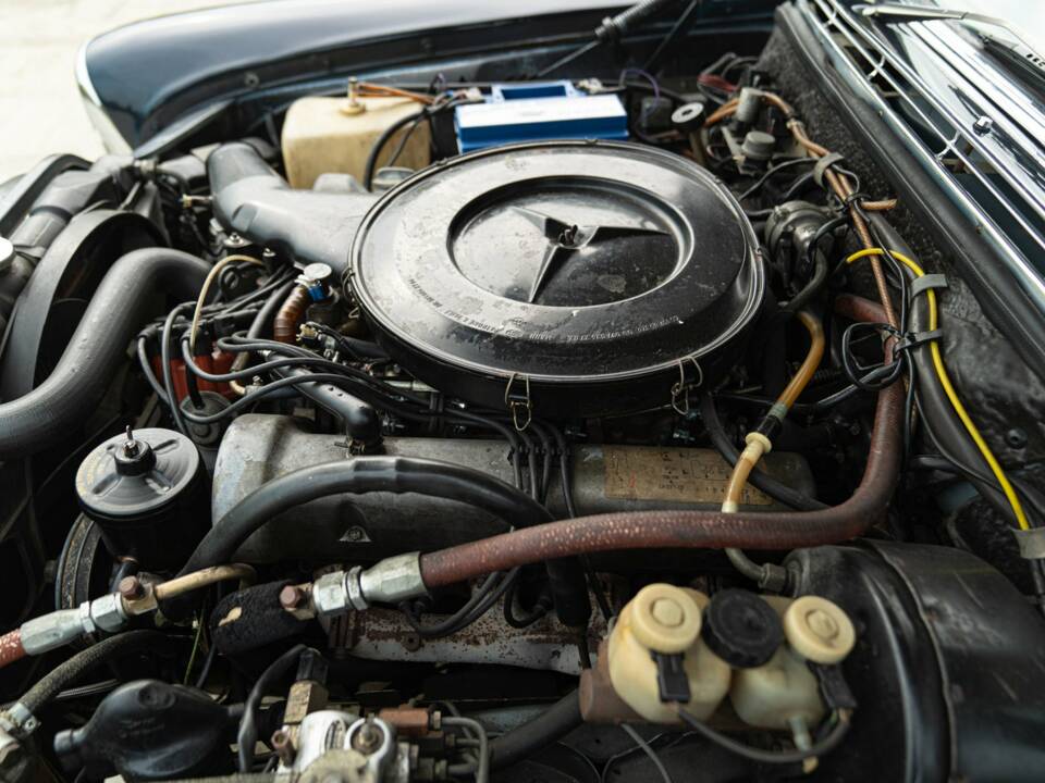 Image 46/50 of Mercedes-Benz 300 SEL 3.5 (1973)