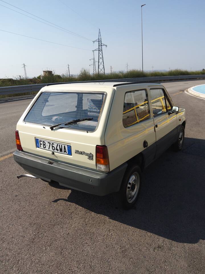 Image 5/61 de FIAT Panda 34 (1983)