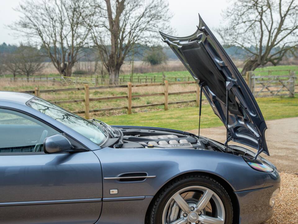 Image 40/74 of Aston Martin DB 7 GT (2004)