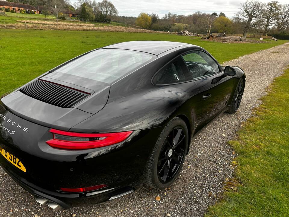Image 19/42 of Porsche 911 Carrera S (2018)