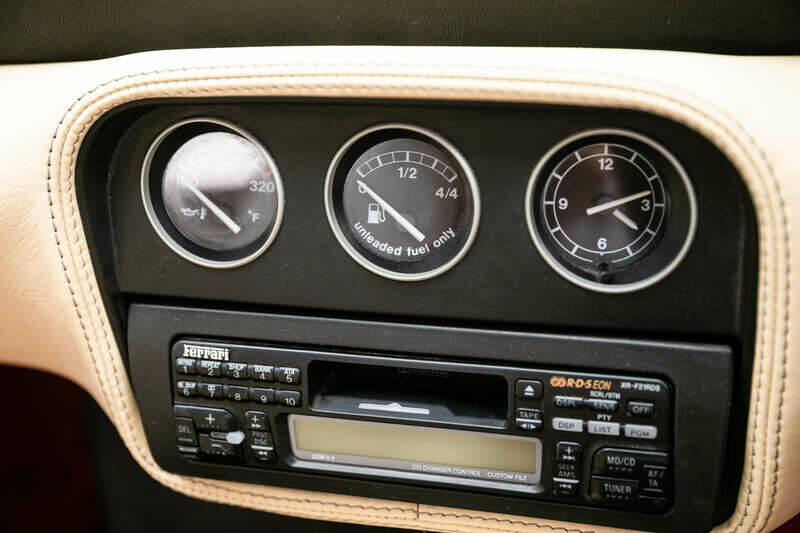 Immagine 26/29 di Ferrari F 355 Berlinetta (1998)