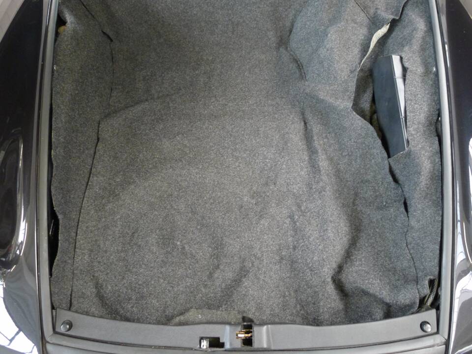 Bild 12/33 von Porsche 911 Carrera 3.2 (1985)