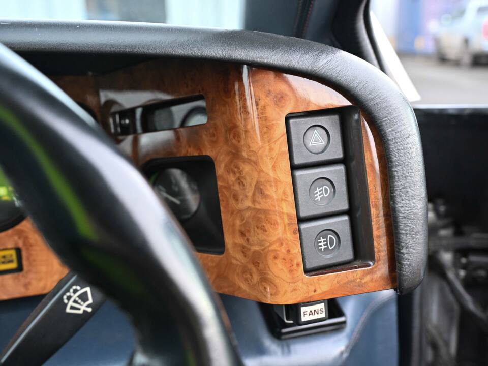 Image 40/50 of Lotus Esprit SE (1990)