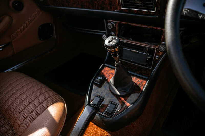 Image 24/47 of Triumph Stag (1975)