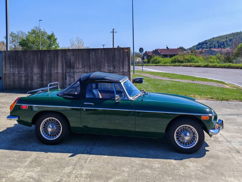 Immagine 4/37 di MG MGB (1972)