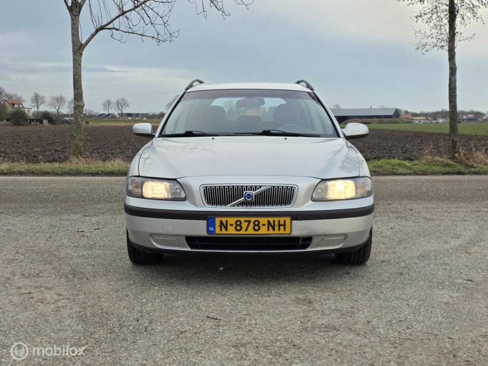 Image 5/39 de Volvo V 70 XC 2.4T (2001)