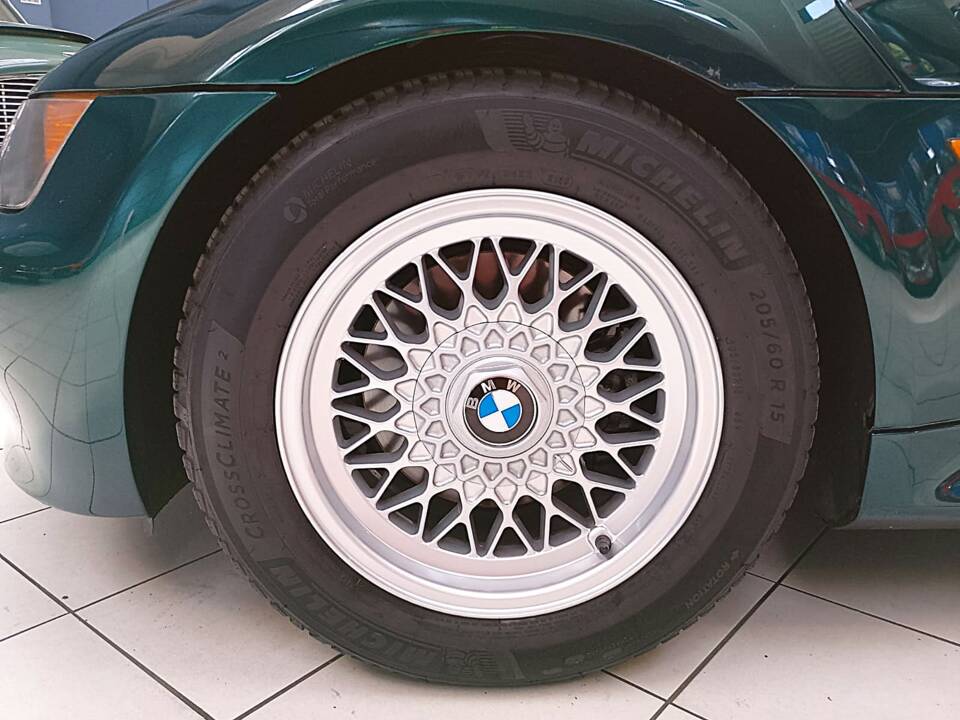 Image 34/43 of BMW Z3 1.9 (1997)