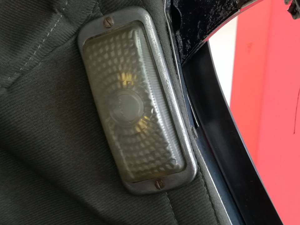 Imagen 41/50 de Mercedes-Benz 170 V Cabriolet B (1941)