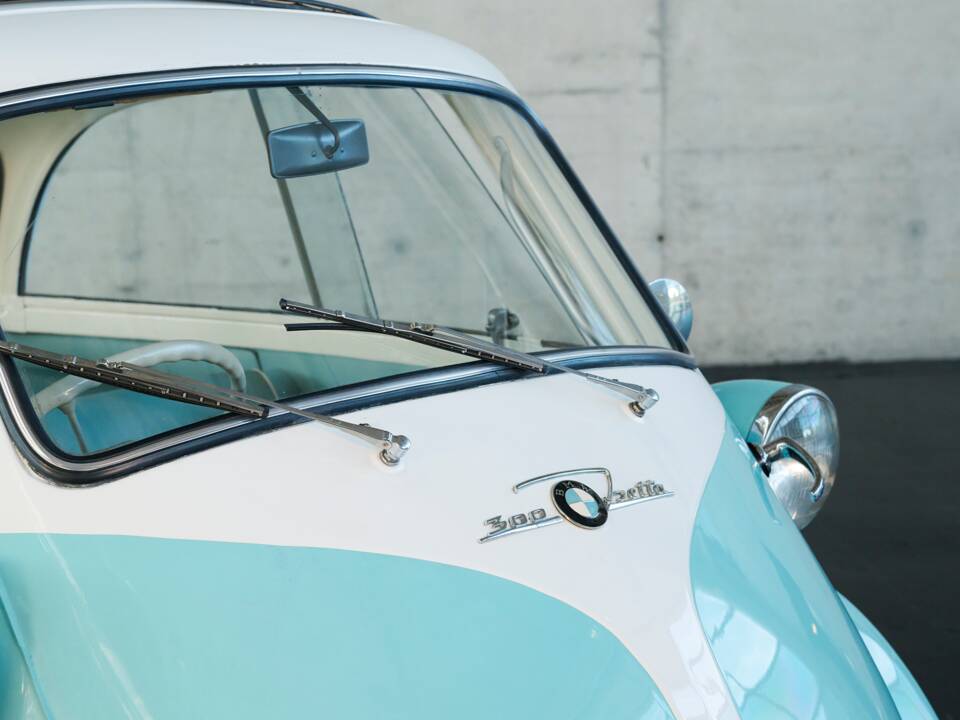 Image 24/29 of BMW Isetta 300 (1962)