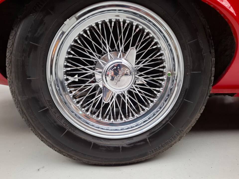 Bild 8/24 von Jaguar E-Type V12 (1973)