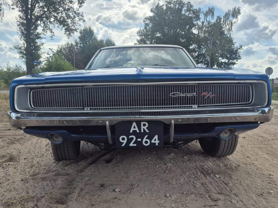 Image 4/8 de Dodge Charger R/T (1968)