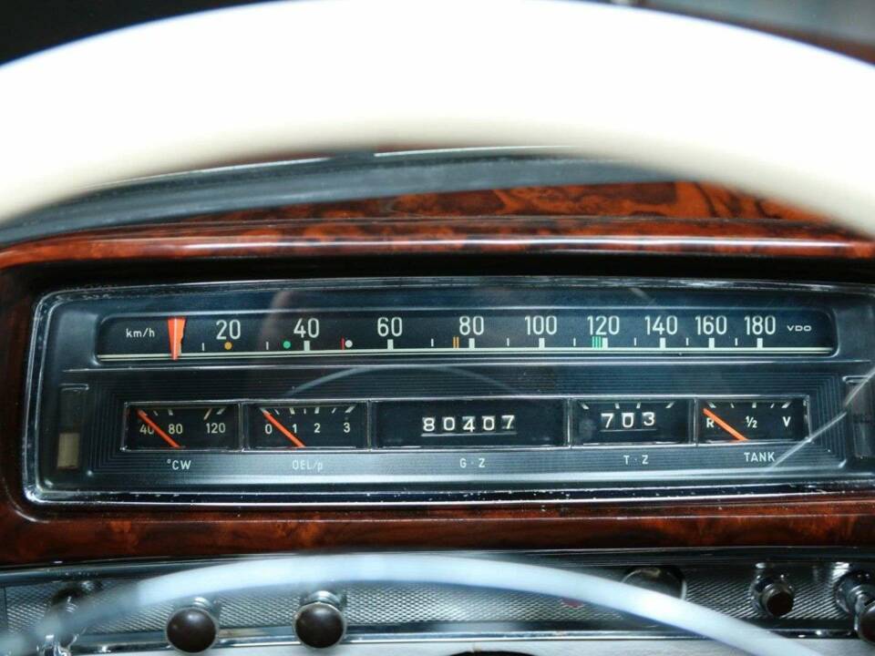 Imagen 18/50 de Mercedes-Benz 220 S (1957)