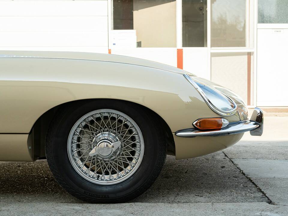 Bild 23/102 von Jaguar E-Type 4.2 (1966)