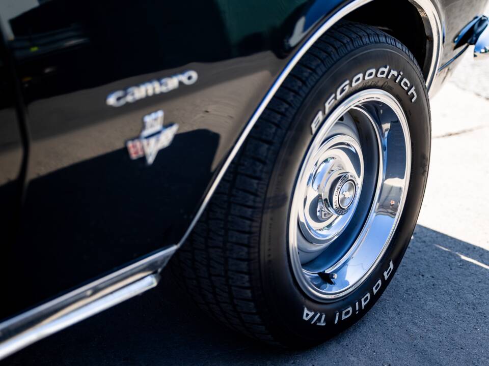 Image 25/29 of Chevrolet Camaro (1967)