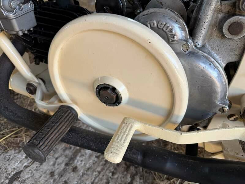 Image 25/40 of Moto Guzzi Alce (1945)