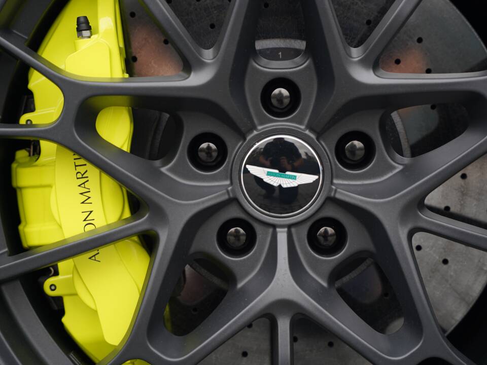 Bild 50/50 von Aston Martin V8 Vantage AMR (2020)