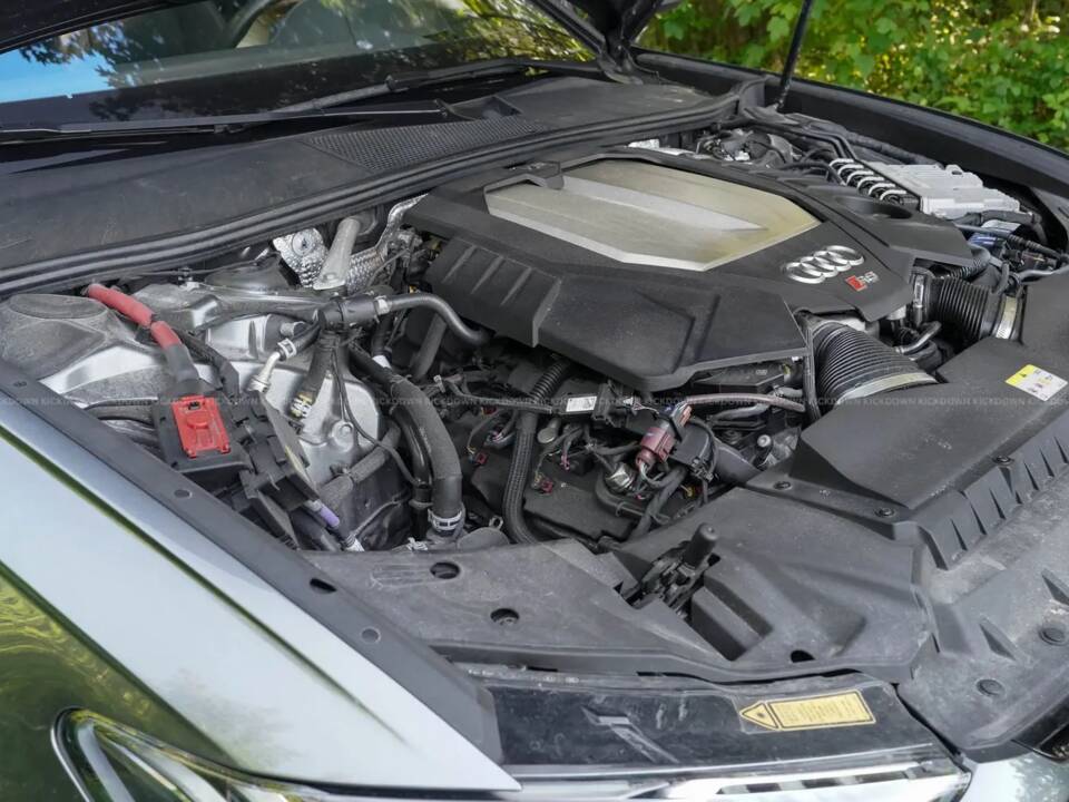 Image 9/12 of Audi RS6 Avant (2021)